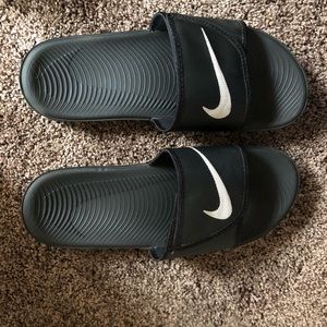 Men’s Nike slides